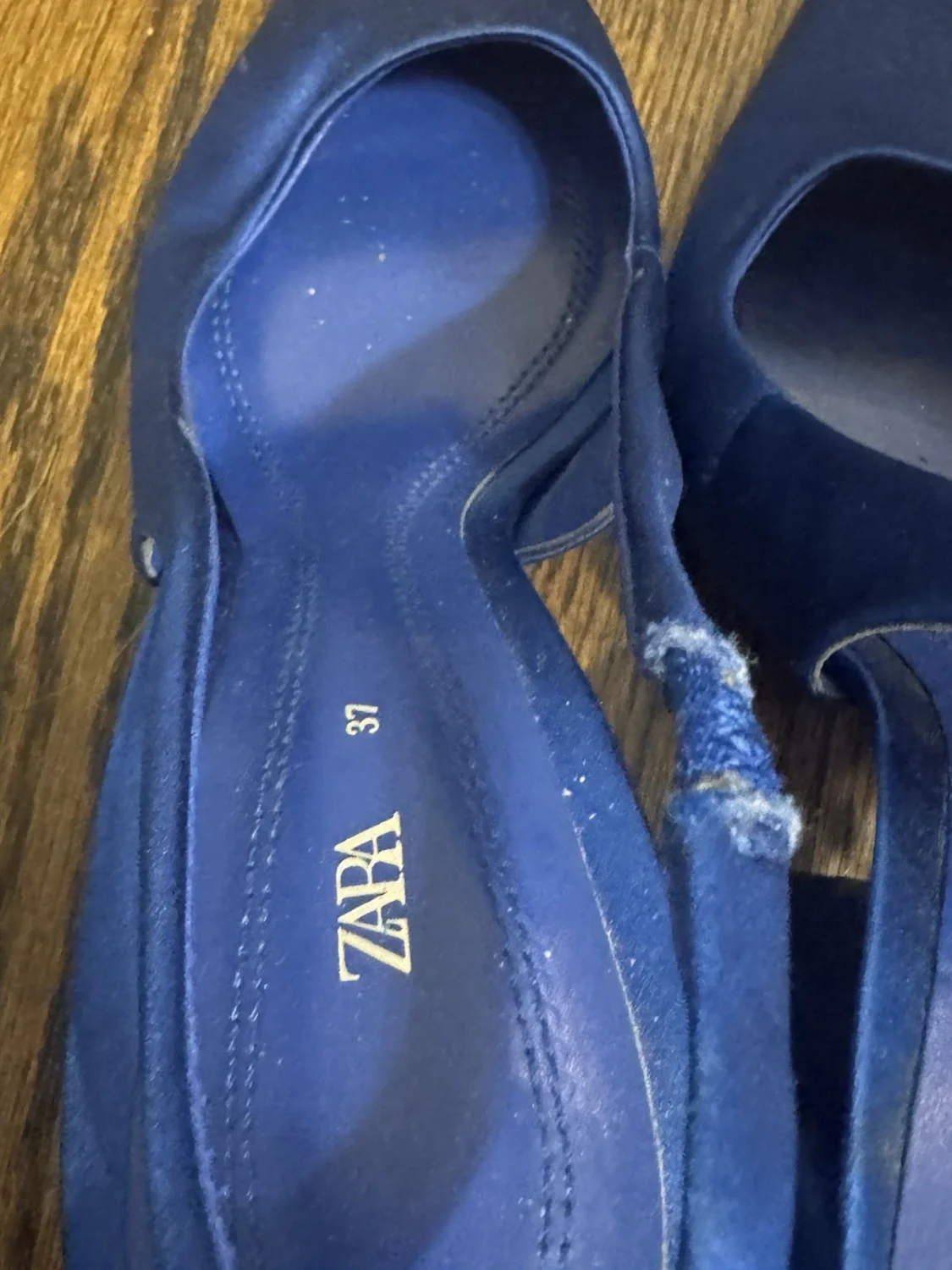 ZARA 蓝色合成尖头露跟绑带懒人鞋 37-