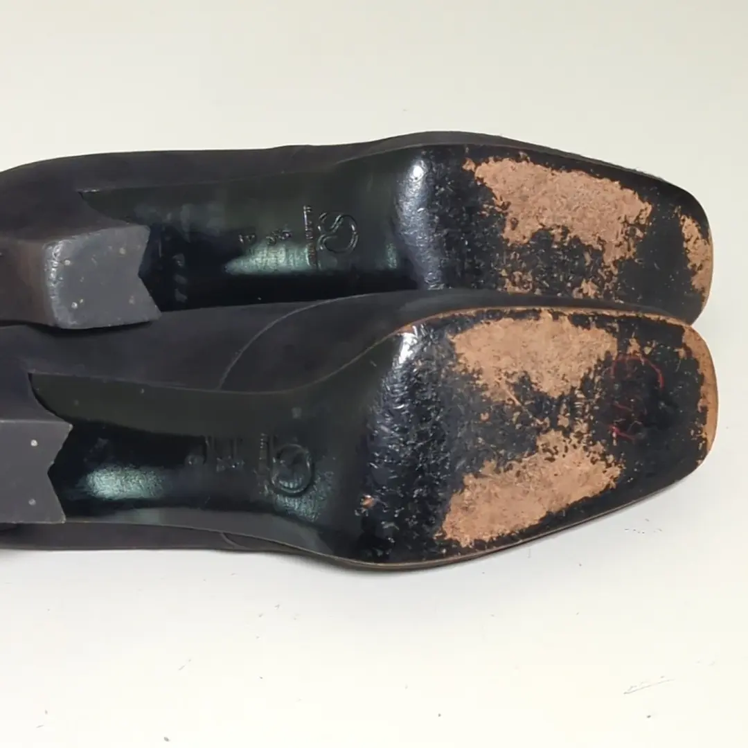 St. John 黑色麂皮绒系带粗跟短靴女式 8.5 码-