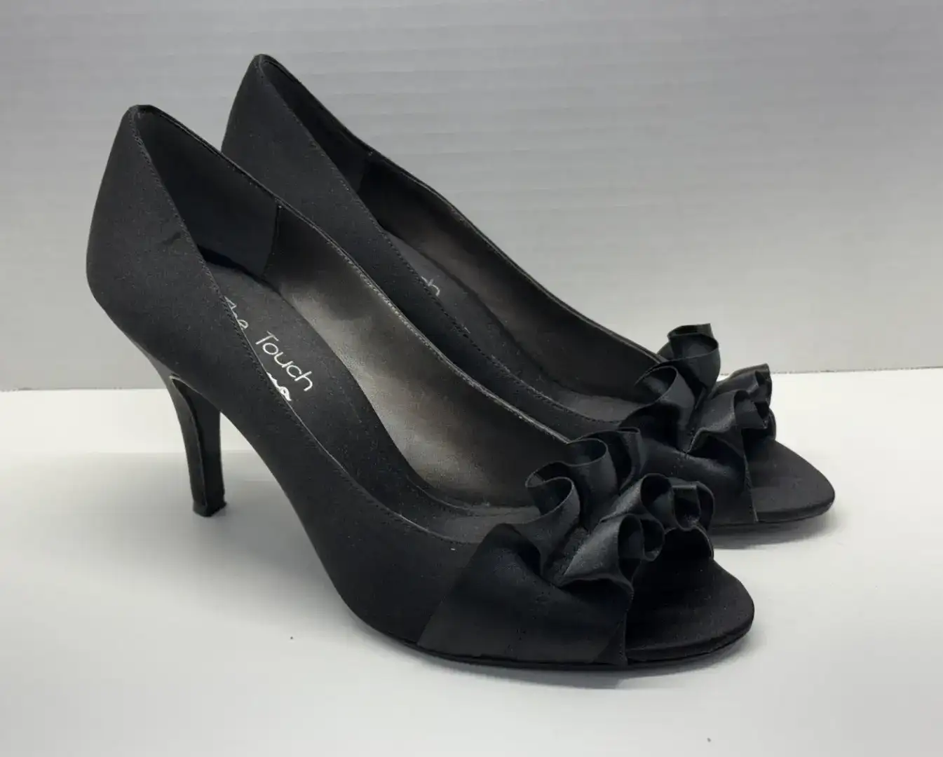 THE TOUCH OF NINA 女式高跟鞋 8.5 米黑色露趾荷叶边晚间婚礼-