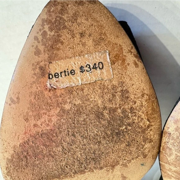 Kate Spade Bertie 露趾高跟鞋 7.5 黑色麂皮绒花朵蝴蝶结经典高跟鞋-