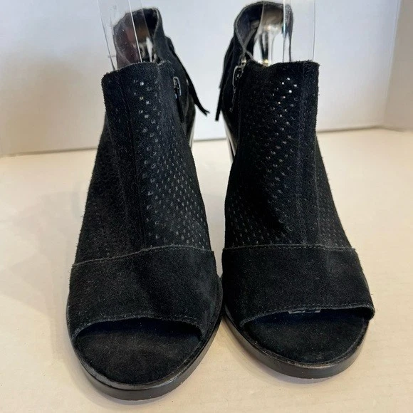 Gianni Bini 黑色 Hadwin 皮革麂皮绒穿孔露趾高跟鞋 7.5 M 码-