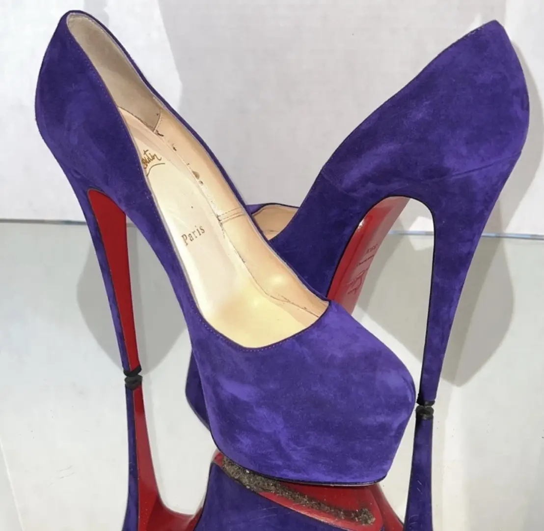 Christian Louboutin 紫色水仙厚底红底高跟鞋 39.5 码(美国 8.5 码)-