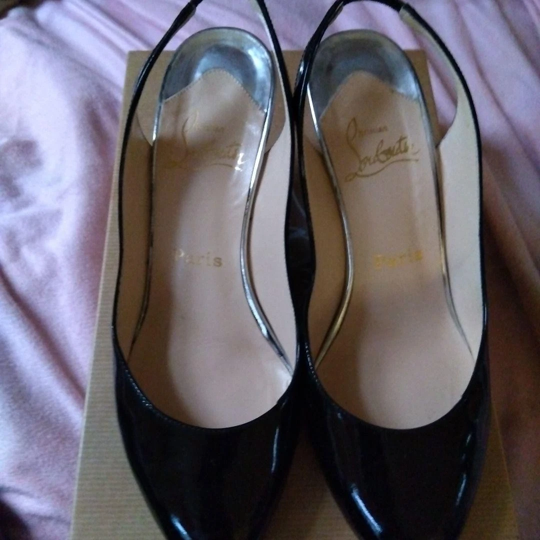 罕见 Christian Louboutin 黑色露跟高跟鞋金属鞋跟尺寸 EU37 / US7-