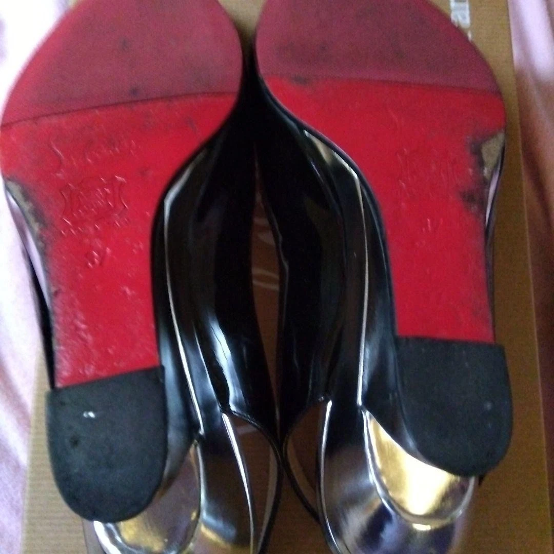 罕见 Christian Louboutin 黑色露跟高跟鞋金属鞋跟尺寸 EU37 / US7-