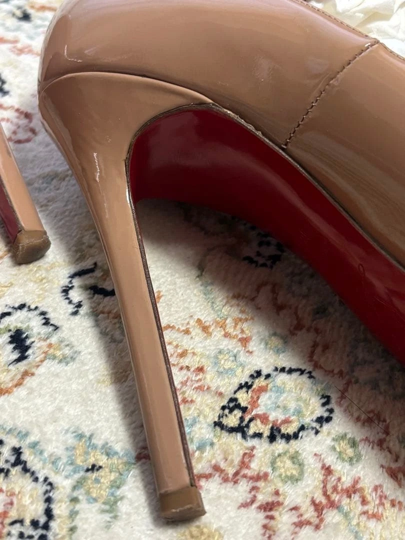 罕见 Christian Louboutin 米色露趾高跟鞋 尺寸 EU38 / US8 婚礼派对 正品-