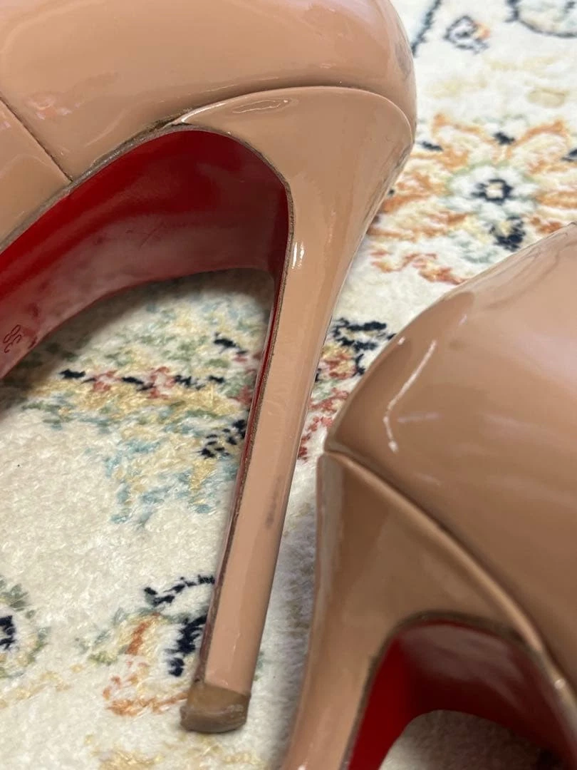 罕见 Christian Louboutin 米色露趾高跟鞋 尺寸 EU38 / US8 婚礼派对 正品-