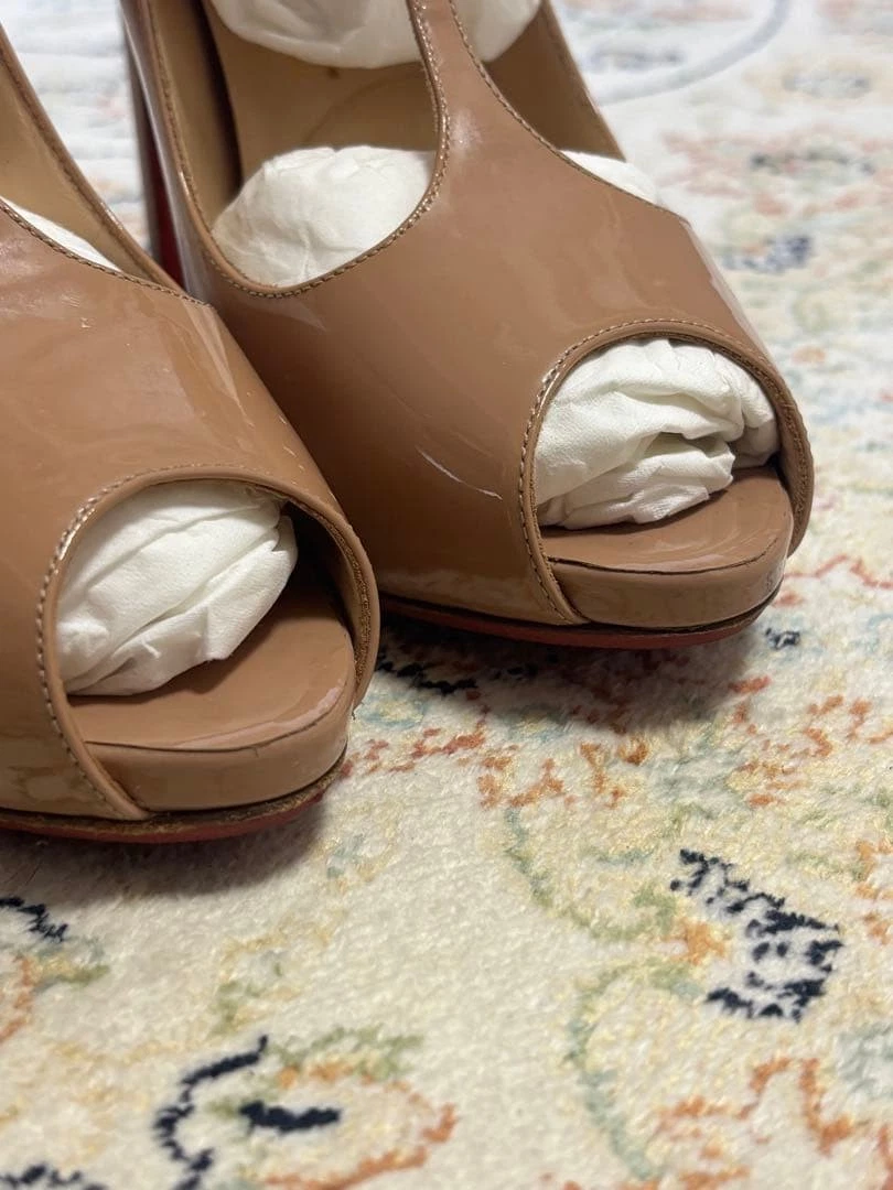 罕见 Christian Louboutin 米色露趾高跟鞋 尺寸 EU38 / US8 婚礼派对 正品-