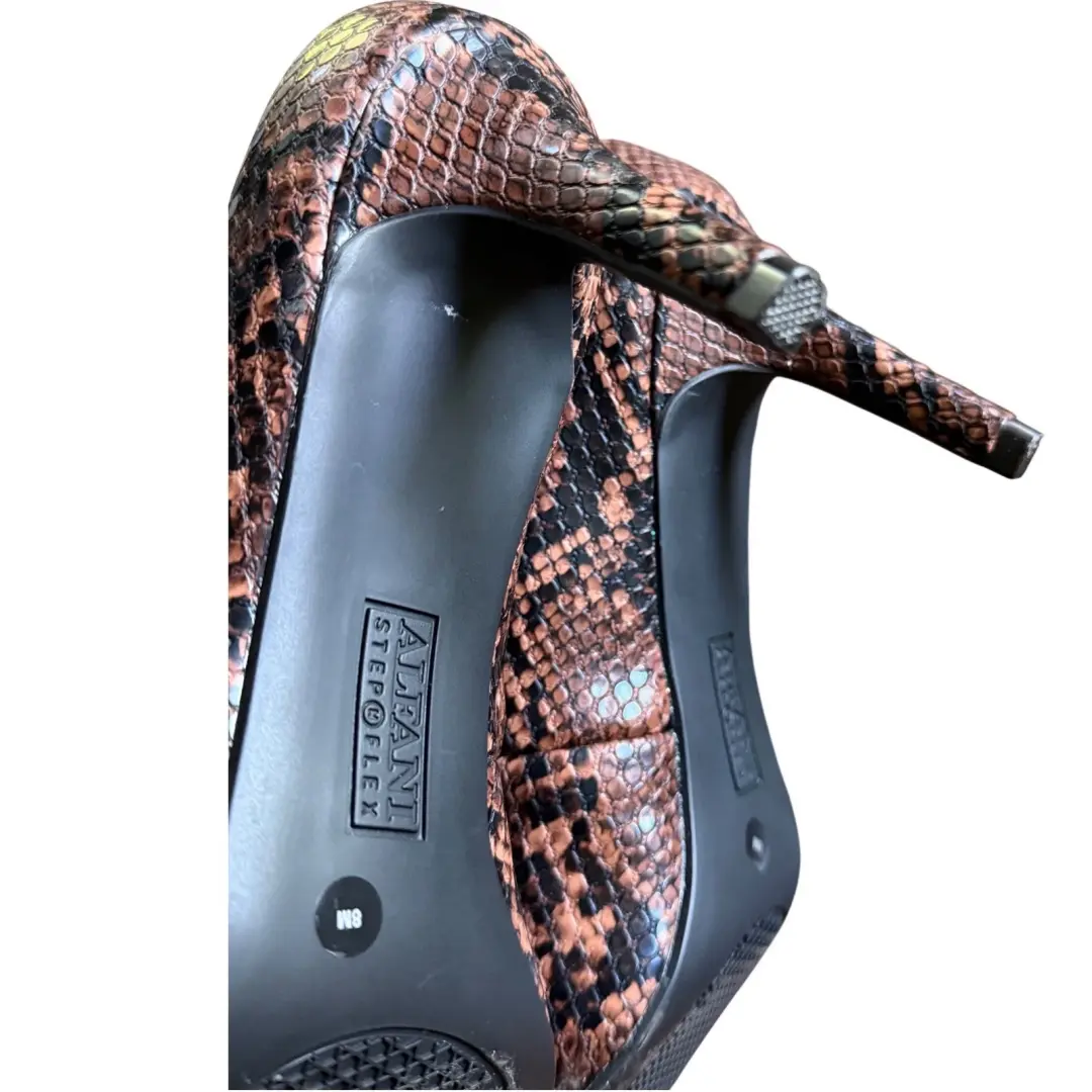 Alfani Step 'N Flex 棕色蛇皮浮雕尖头高跟鞋-