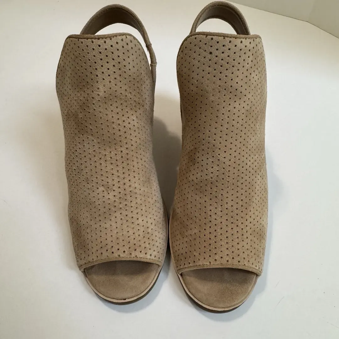Cole Haan Callista OT 吊带芝麻穿孔麂皮绒凉鞋短靴高跟鞋 5B 盒-