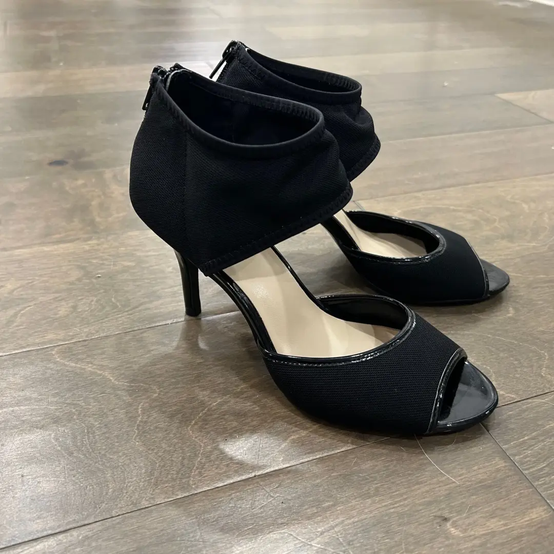 Nine West Garofalo 露趾连帽高跟鞋 7.5-