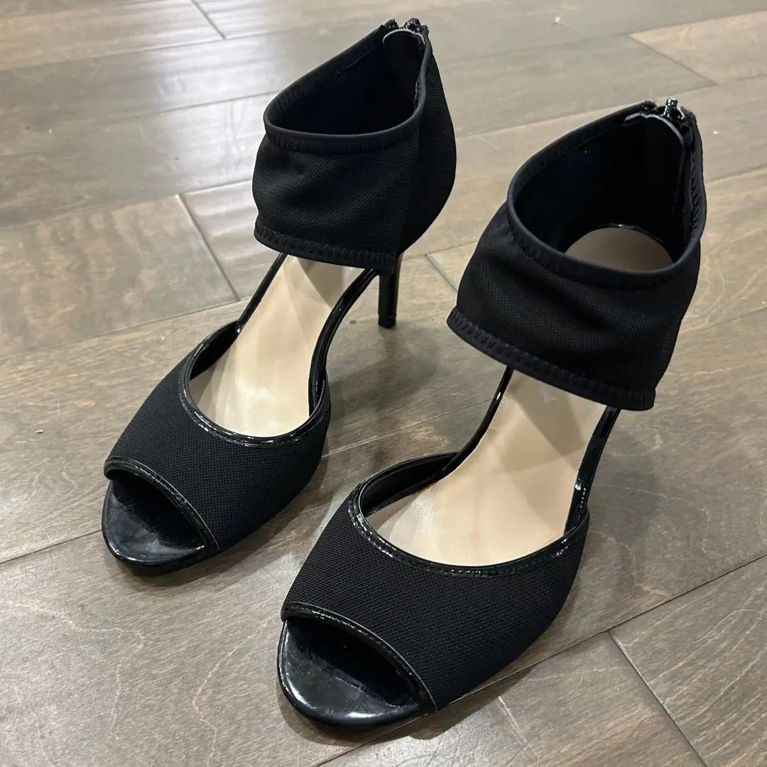 Nine West Garofalo 露趾连帽高跟鞋 7.5-