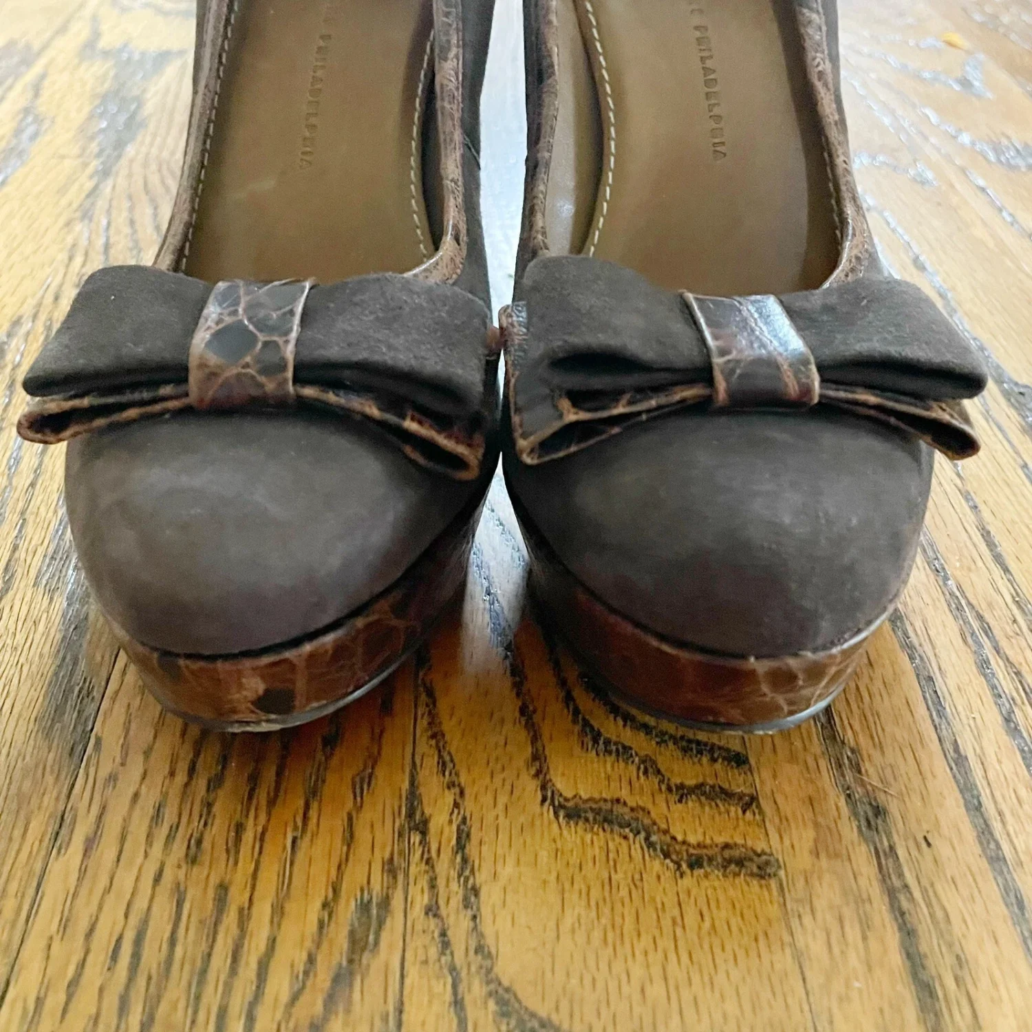 Schuler and Sons Philadelphia Anthropologie 棕色麂皮绒高跟鞋 7 码-