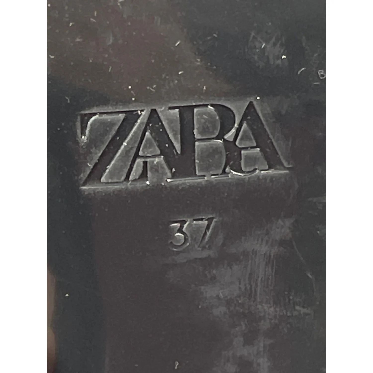 Zara 女式红色方头粗跟踝带玛丽珍浅口鞋 37 美国 6-