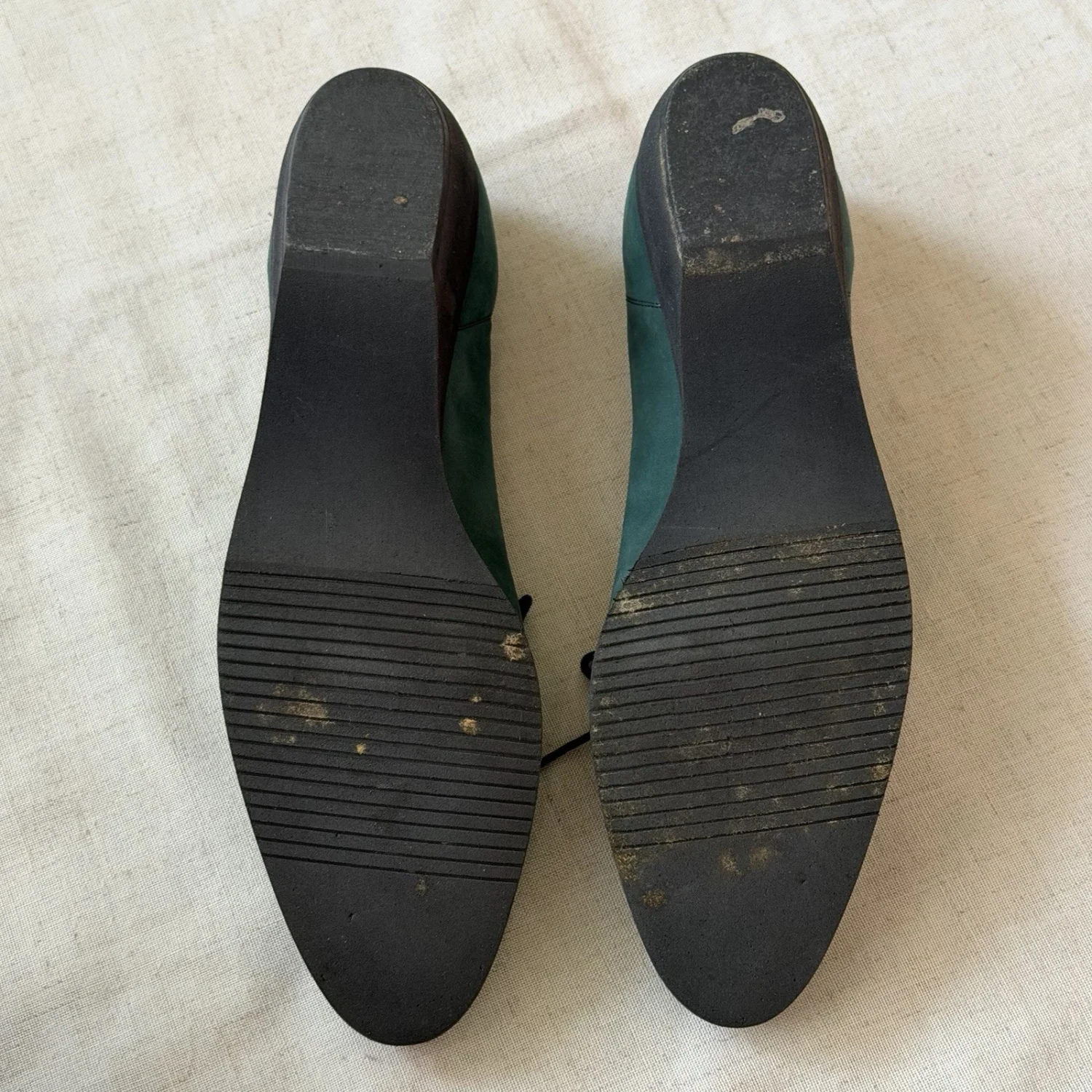 Salvatore Ferragamo 蓝绿色皮革系带泵 7.5 AAA Dark Academia Goblincore-