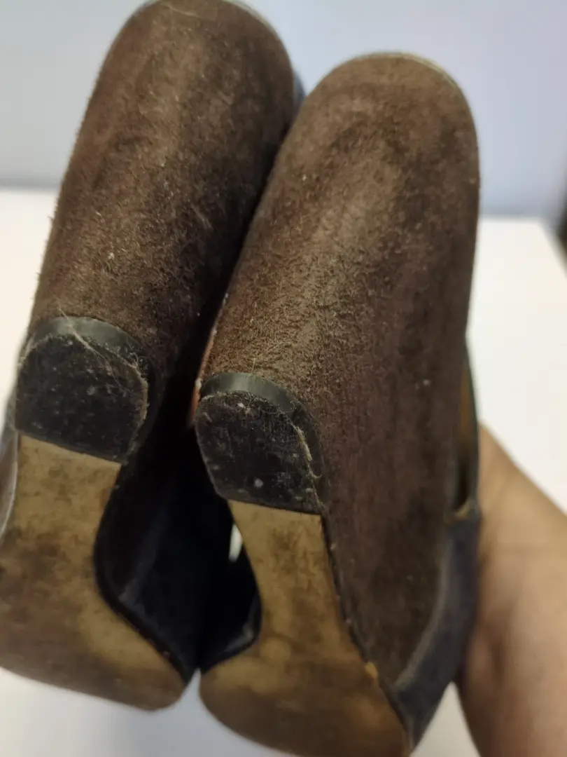 Nine West 9.5 米蓝色皮革蛇皮鞋面带棕色麂皮绒厚底 4.25 英寸楔形鞋 -