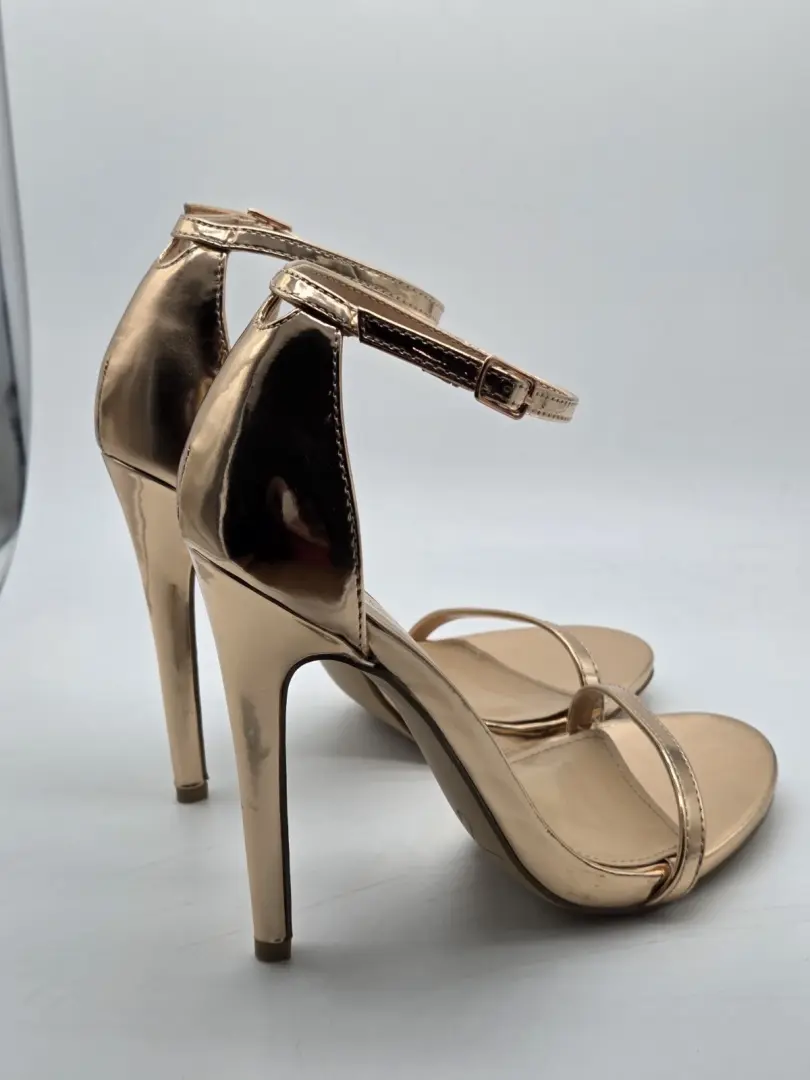 Shoedazzle 玫瑰金金属绑带高跟鞋女式 6 码踝带-