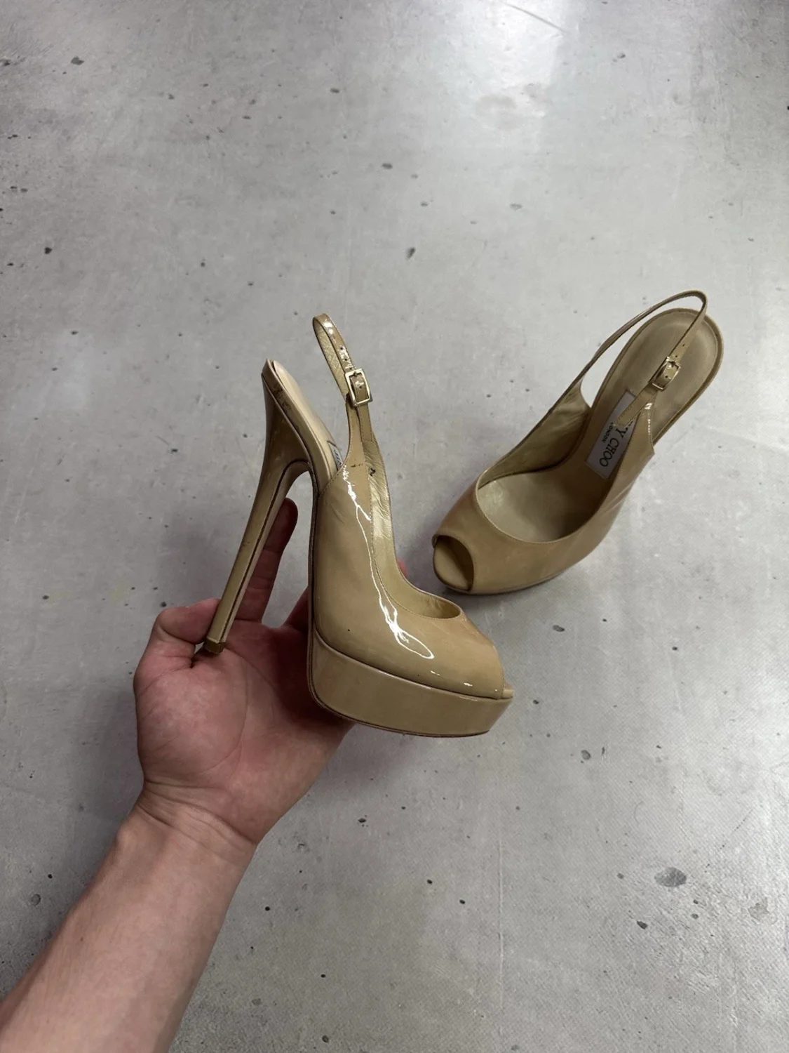 Jimmy Choo 裸色漆皮露背厚底高跟鞋 EU 37-