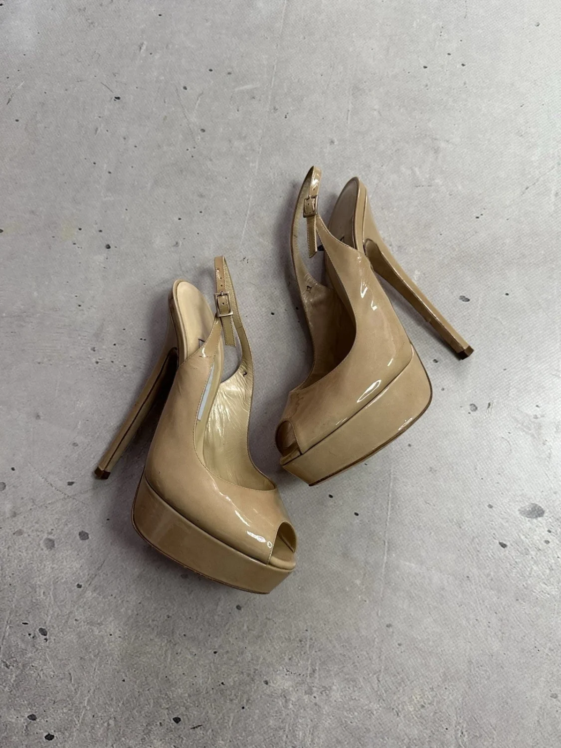 Jimmy Choo 裸色漆皮露背厚底高跟鞋 EU 37-