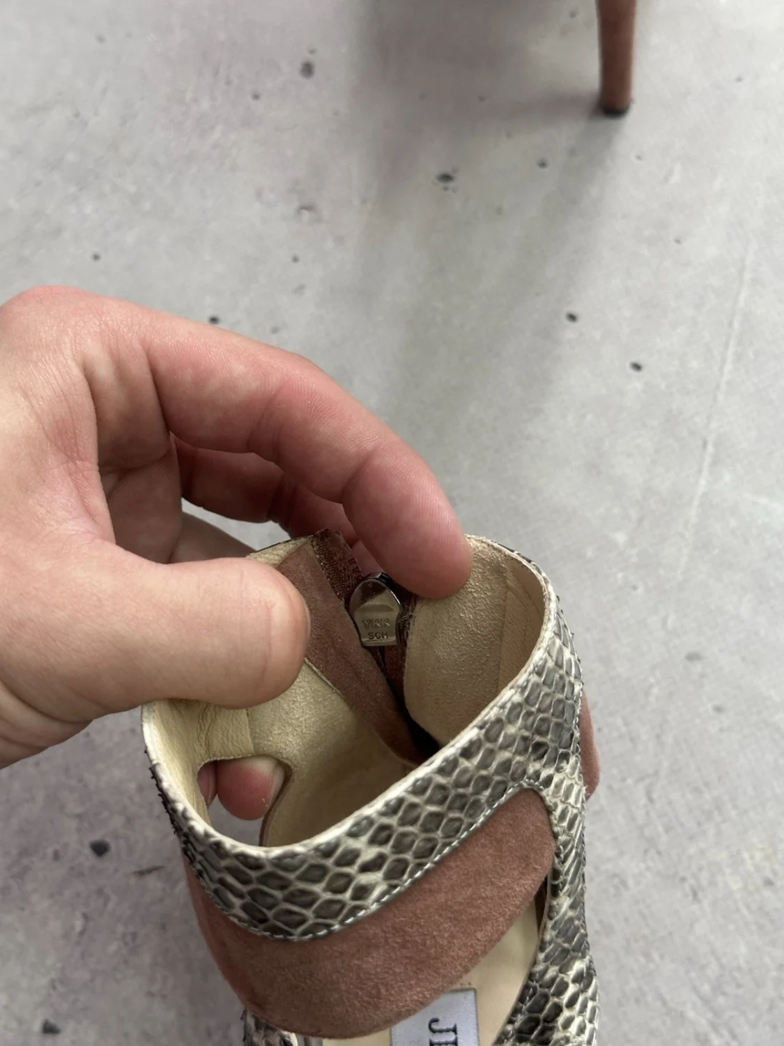 Jimmy Choo Freesia Pewter 麂皮绒 Python 金属凉鞋 高跟鞋 36-