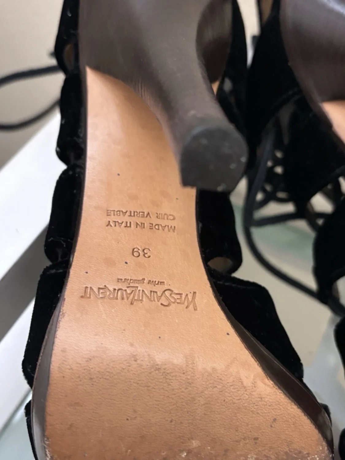 复古 Yves Saint Laurent 黑色天鹅绒角斗士高跟鞋凉鞋-