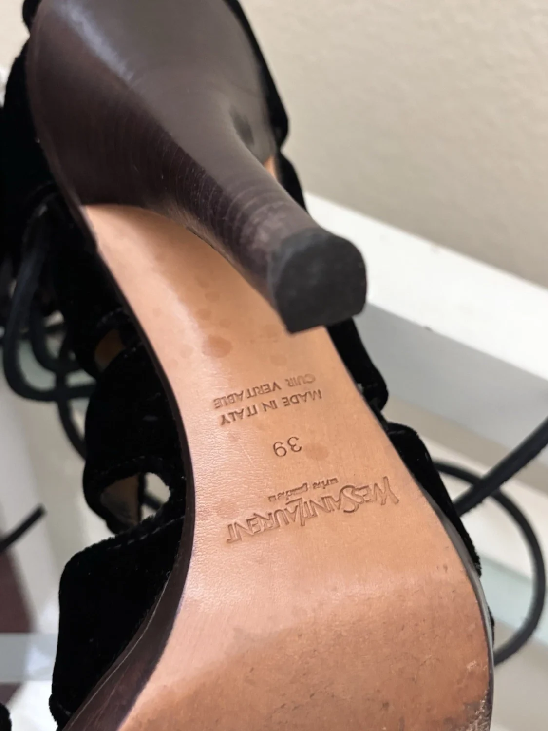 复古 Yves Saint Laurent 黑色天鹅绒角斗士高跟鞋凉鞋-
