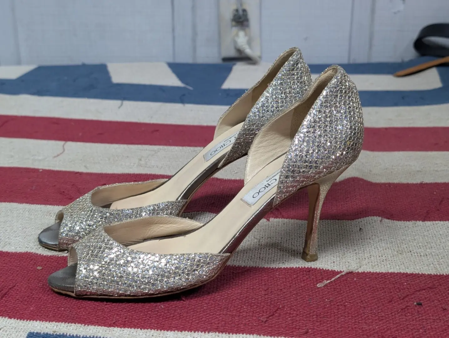 Jimmy Choo 香槟银色闪光露趾 D'Orsay 高跟鞋 37.5 -