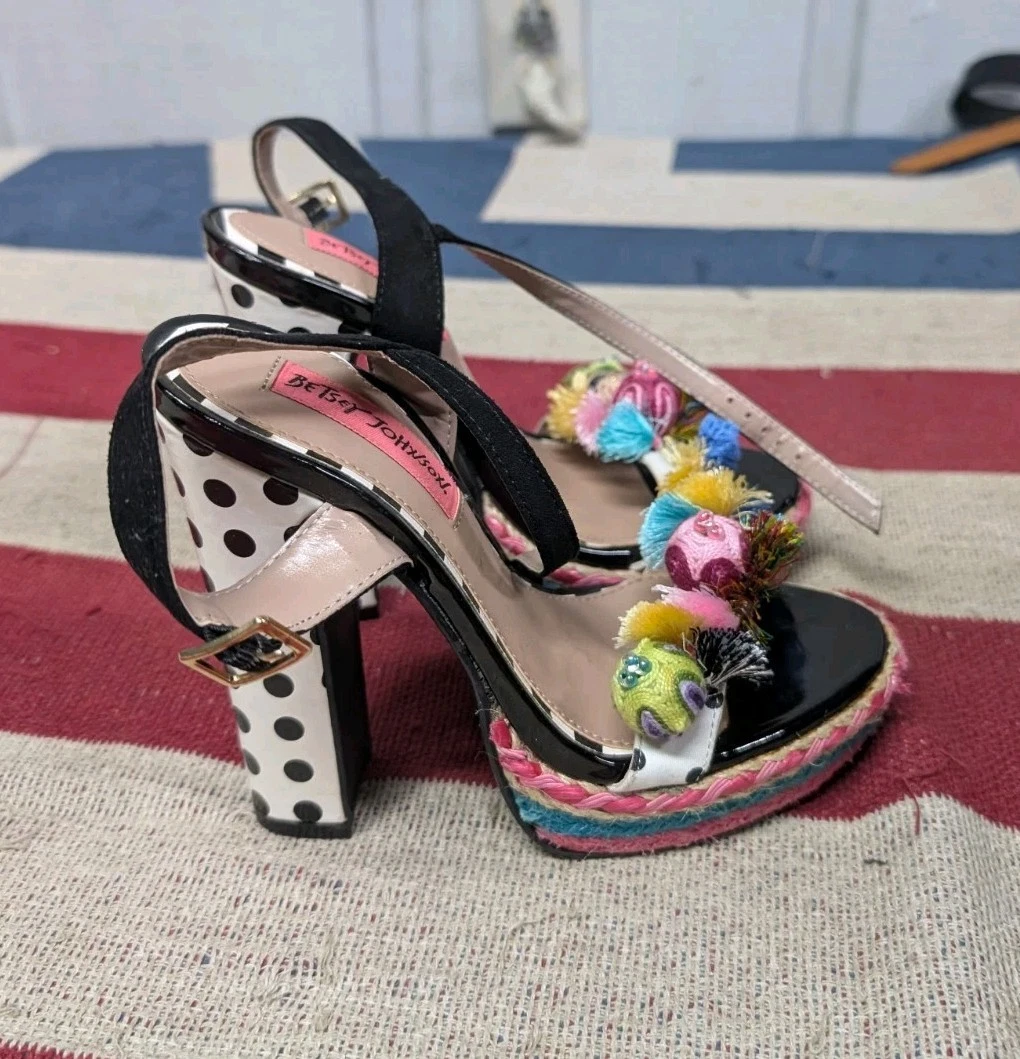 Betsey Johnson 波尔卡圆点高跟鞋 Pom 黑色白色粉红色女式 5 M 码-
