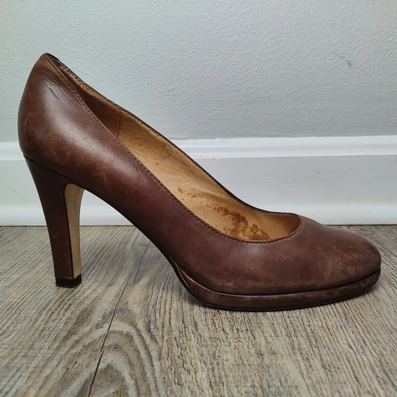 Saks 5th Avenue真皮棕色高跟鞋-