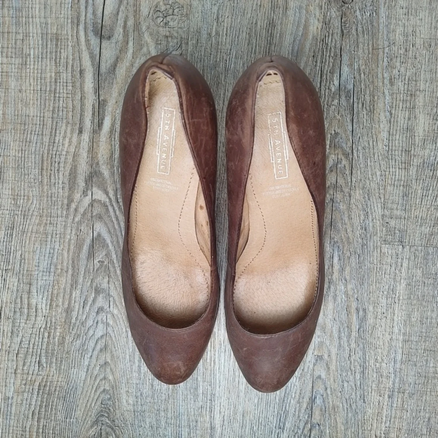 Saks 5th Avenue真皮棕色高跟鞋-