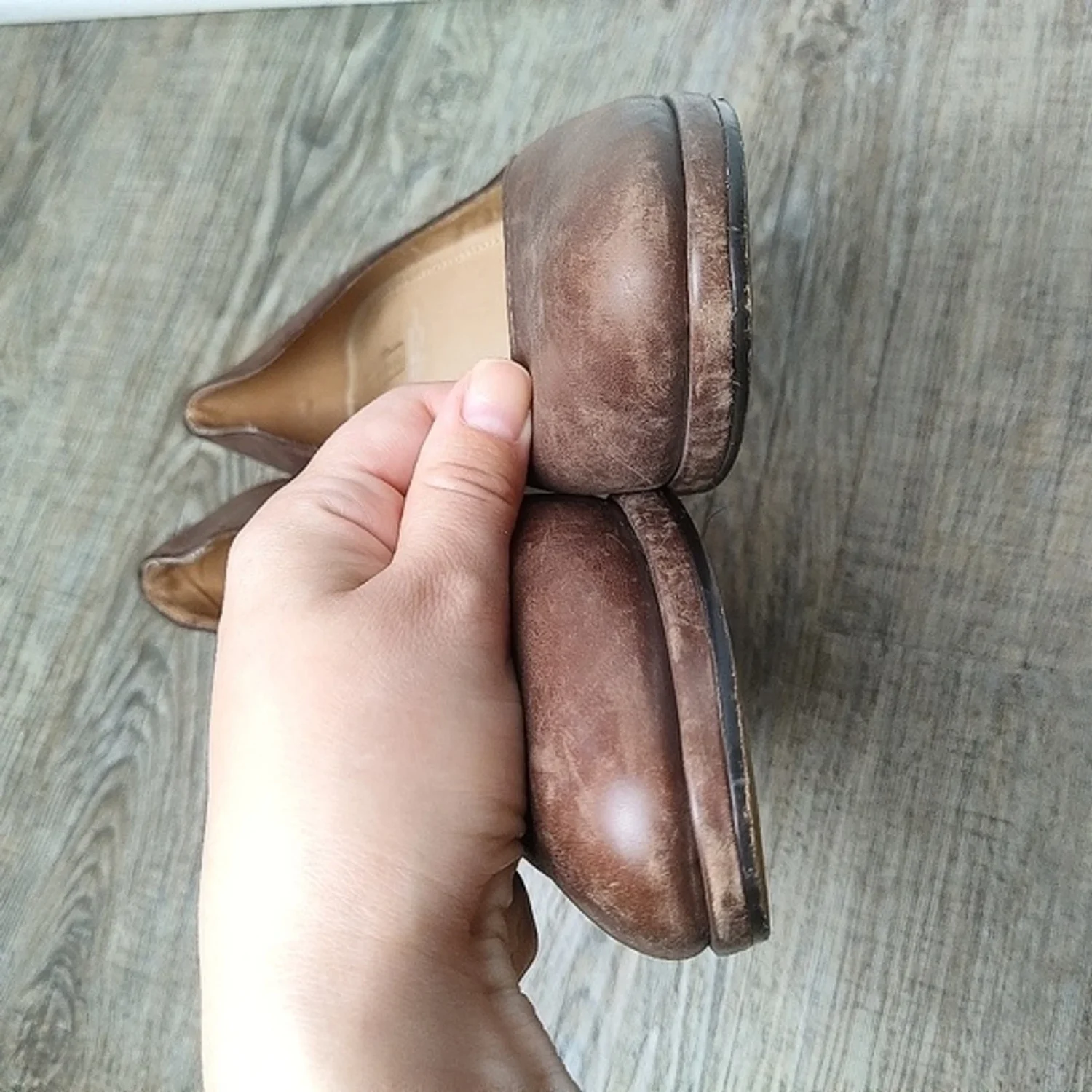 Saks 5th Avenue真皮棕色高跟鞋-
