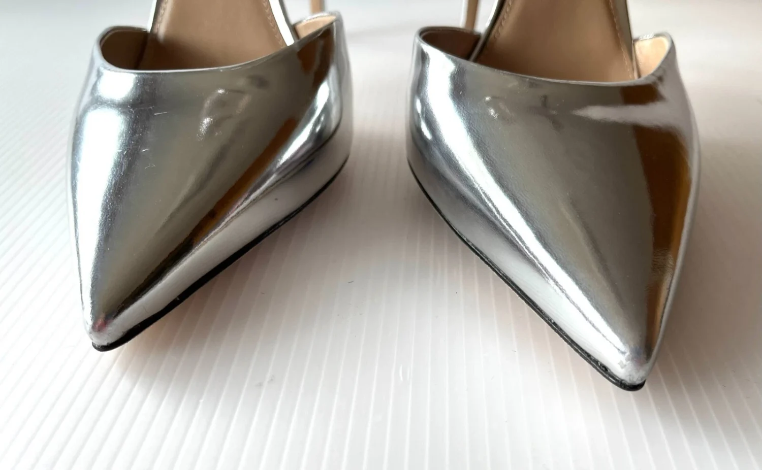Tamara Mellon 银色 "Rendezvous High" 扣高跟鞋,尺寸 40 (IT) 10 (美国)-