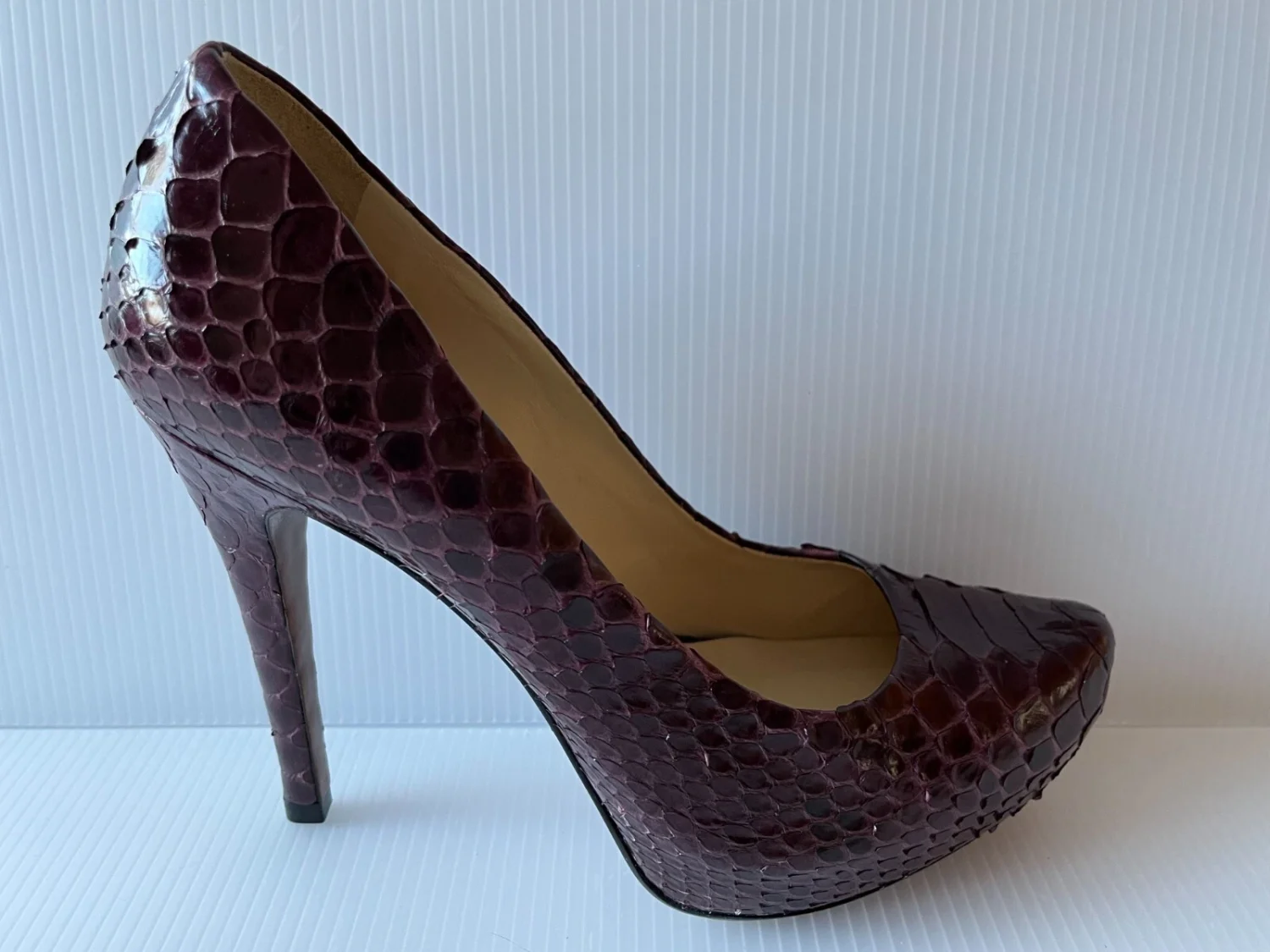 Alexandre Birman 紫色 Python 高跟鞋,尺寸 7(美国)-