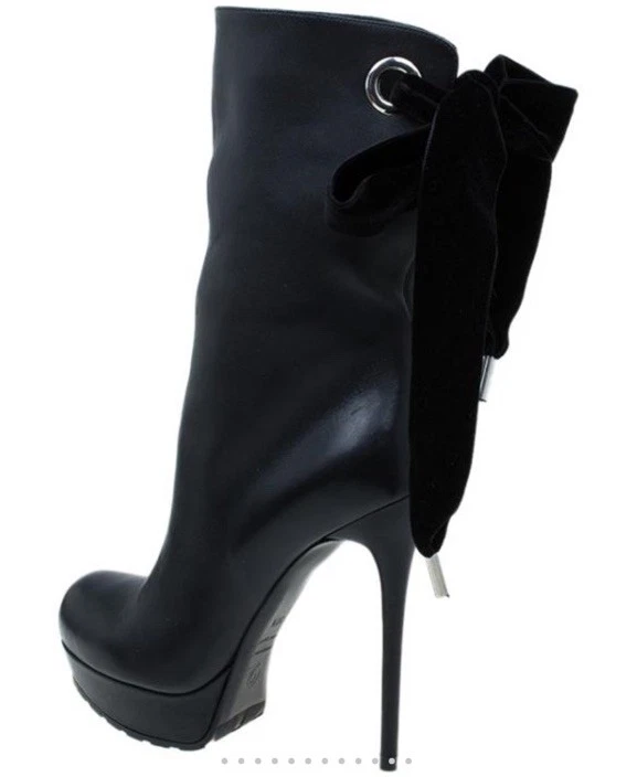 正品 Alexander McQueen 女式 39.5 码领结黑色皮靴-