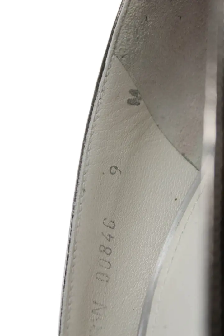 Stuart Weitzman 女式金属尖头高跟鞋银色 9 码-