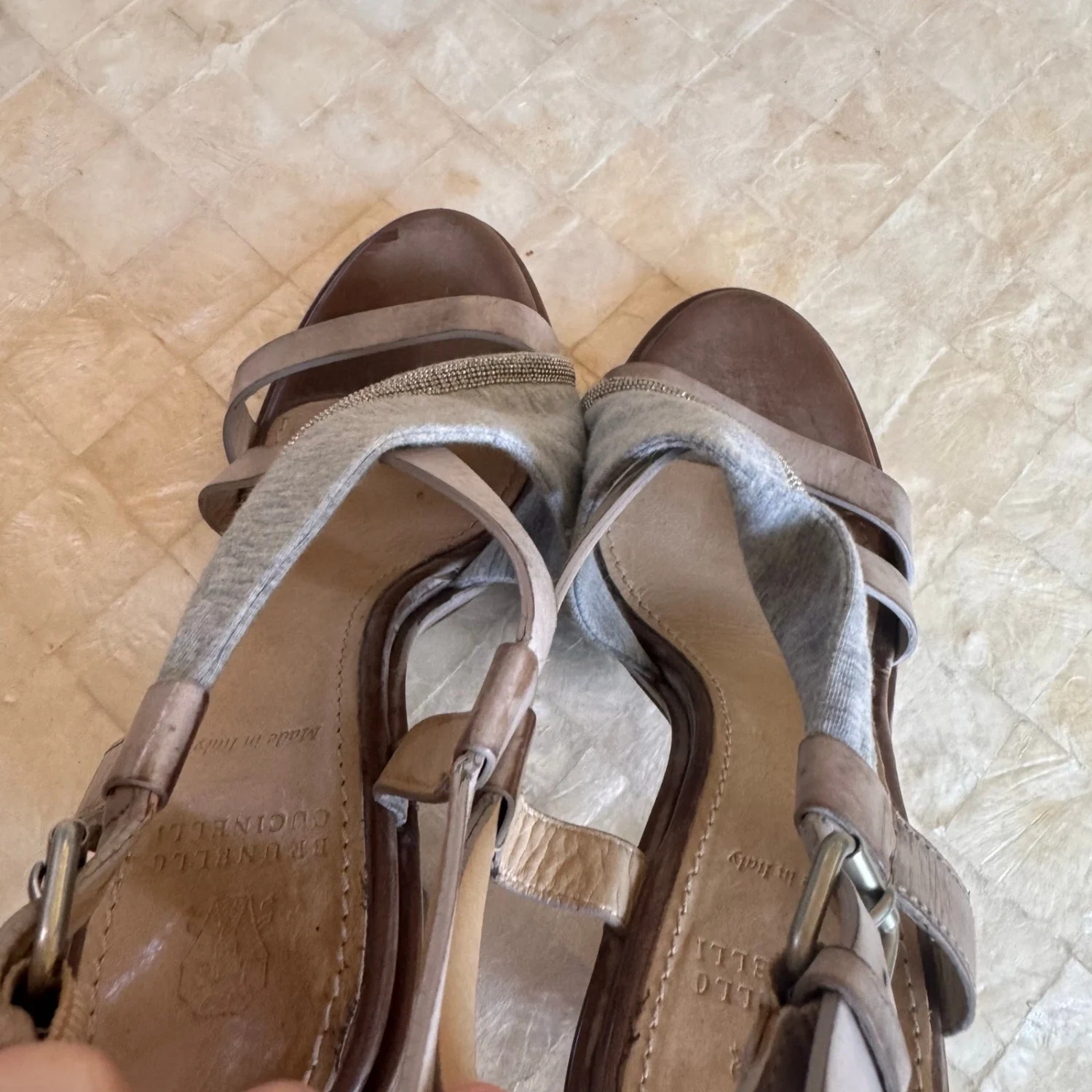 Brunello Cucinelli 凉鞋高跟鞋舒适绑带皮革中性色 8 码-