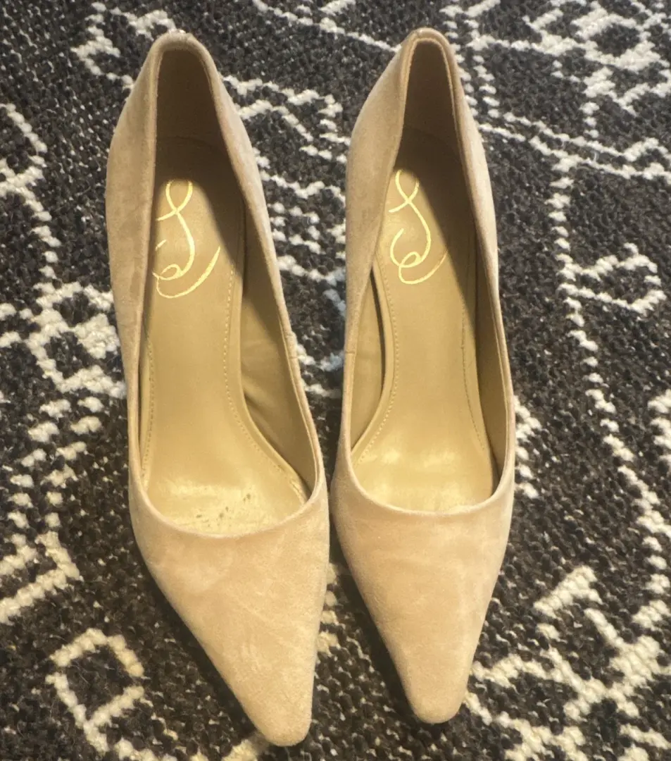 Sam Edelman 女式麂皮绒高跟鞋懒人尖头米色标志口音 US 7-