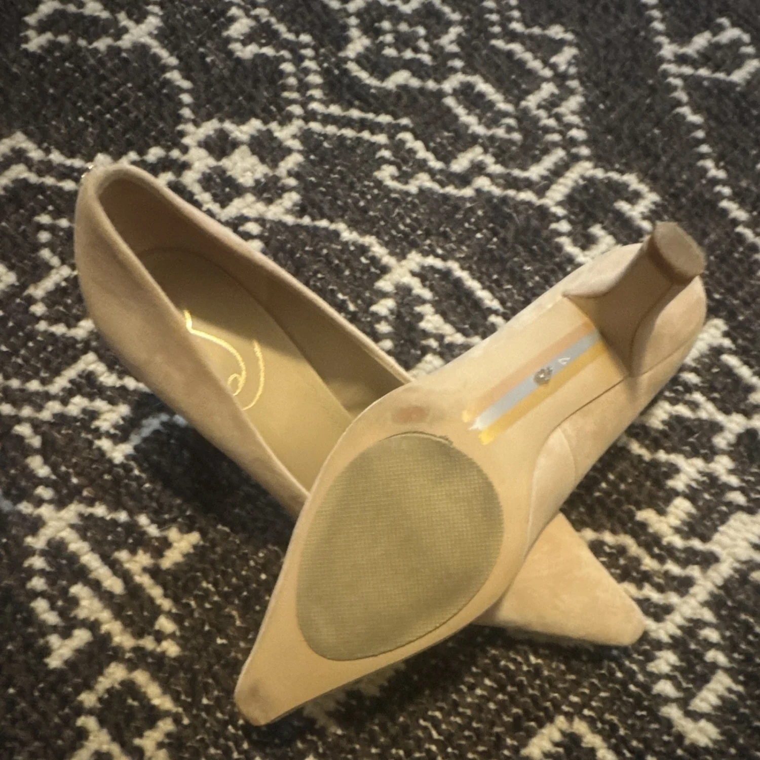Sam Edelman 女式麂皮绒高跟鞋懒人尖头米色标志口音 US 7-