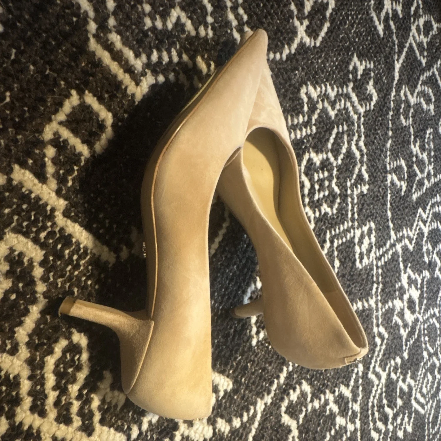 Sam Edelman 女式麂皮绒高跟鞋懒人尖头米色标志口音 US 7-
