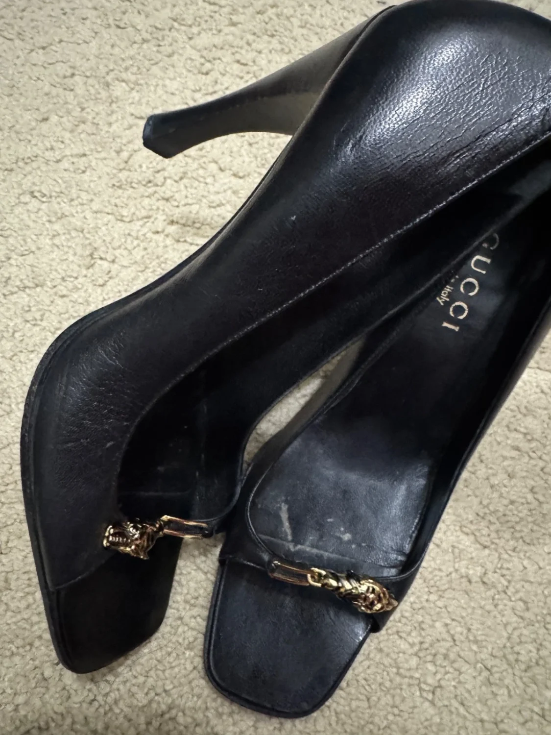 复古古驰 Tom Ford Era Panther 马位露趾高跟鞋黑色皮革高跟鞋-