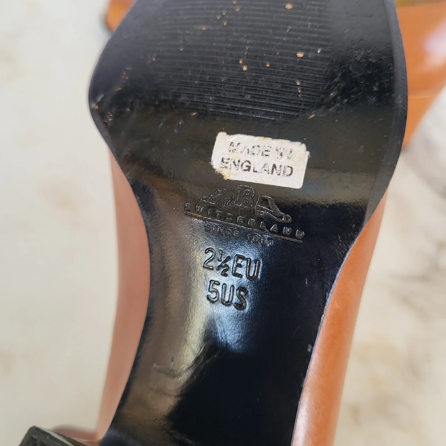 Bally NINNA 焦糖高跟乐福鞋皮革女式 5 码-