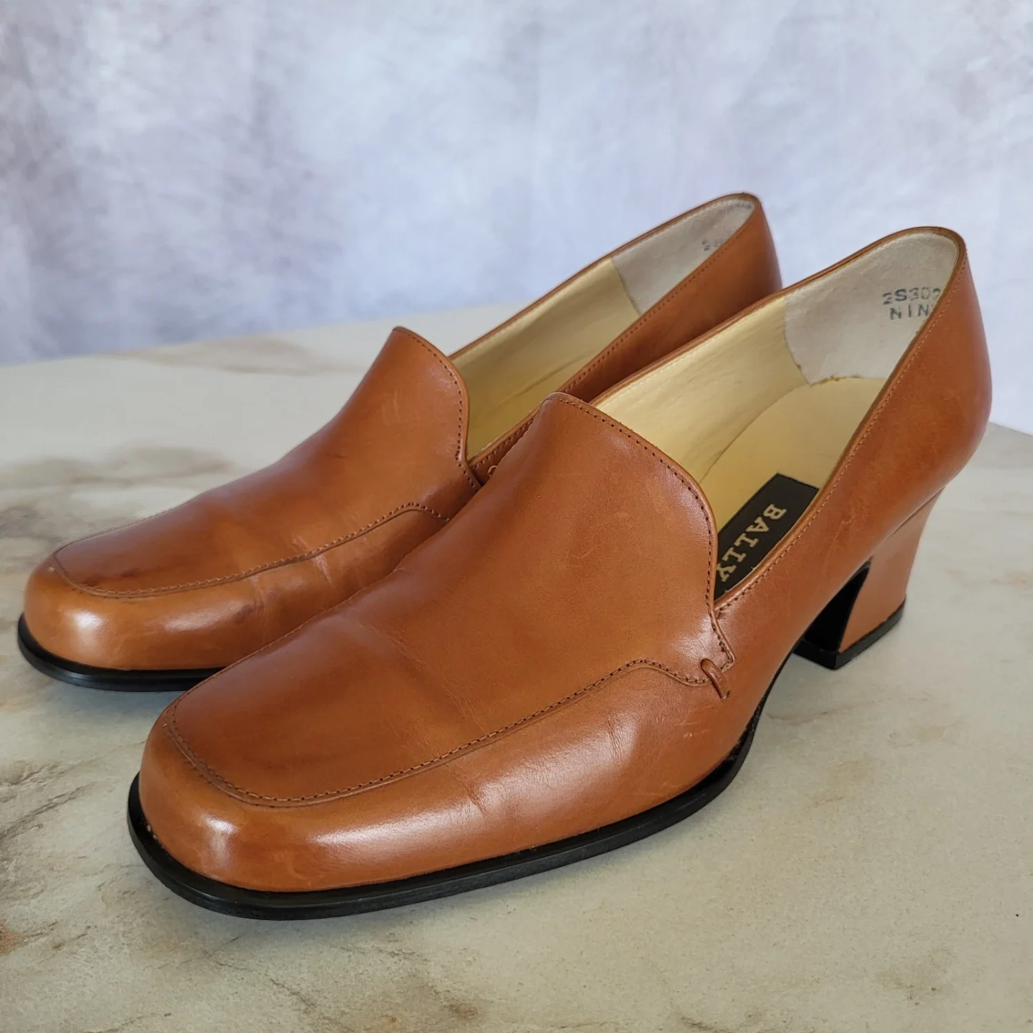 Bally NINNA 焦糖高跟乐福鞋皮革女式 5 码-