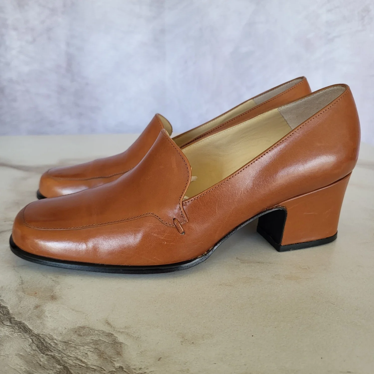 Bally NINNA 焦糖高跟乐福鞋皮革女式 5 码-