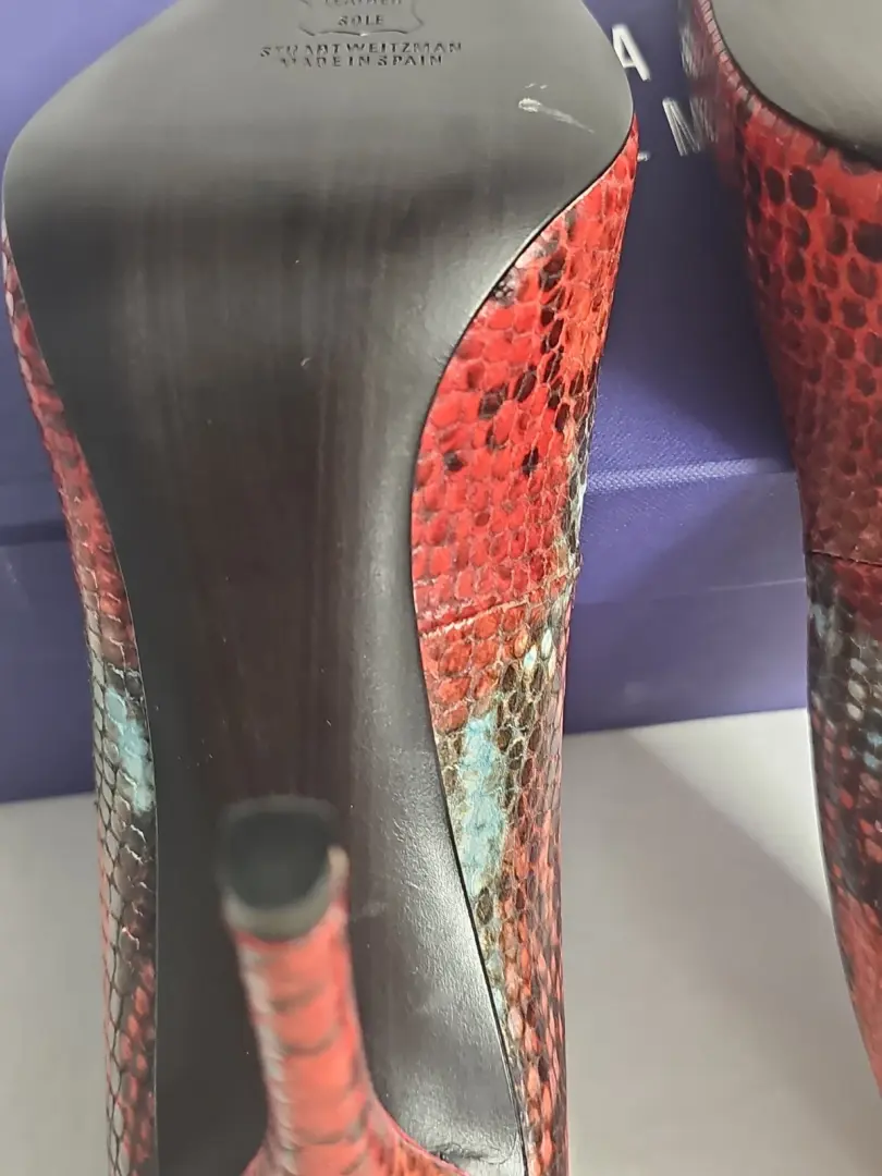 Stuart Weitzman Naughty 系列尺寸 12W Carni Painted Python - 华丽 -