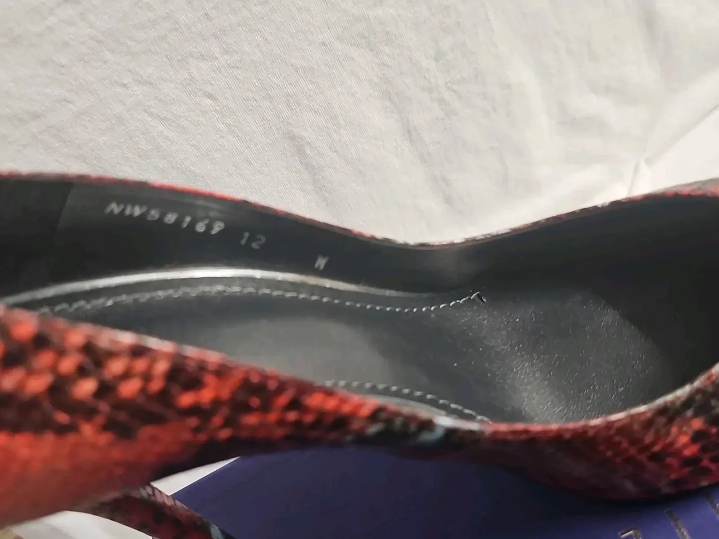 Stuart Weitzman Naughty 系列尺寸 12W Carni Painted Python - 华丽 -