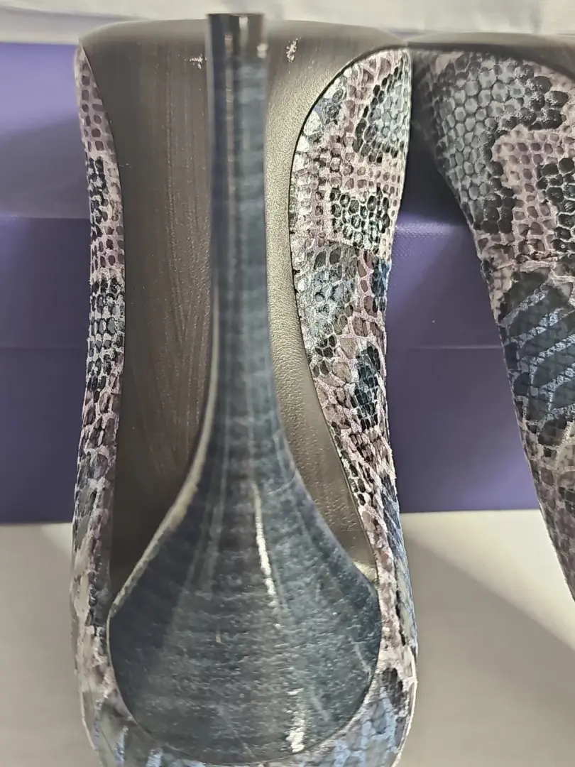 Stuart Weitzman Naughty 系列牛仔裤 Snake Charmer 尺寸 12M - 令人惊叹 -