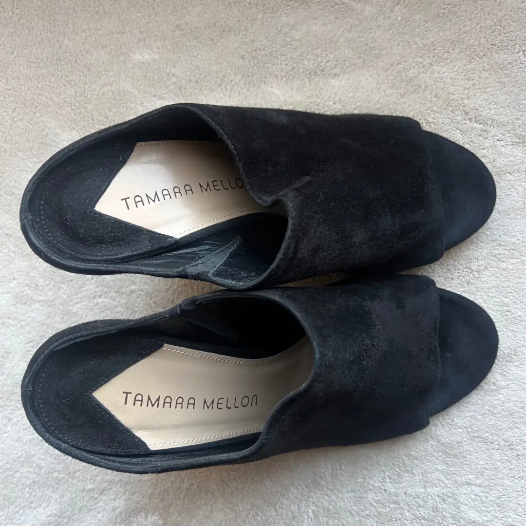 Tamara Mellon Kendra 黑色麂皮绒露趾骡子凉鞋高跟鞋女式 7 EU 37.5 别致-