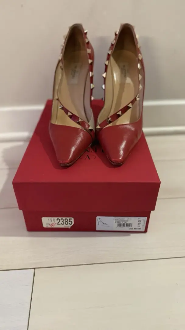 Valentino Garavani Rockstud 泵红色皮革女式 9 码 (39 EU)-