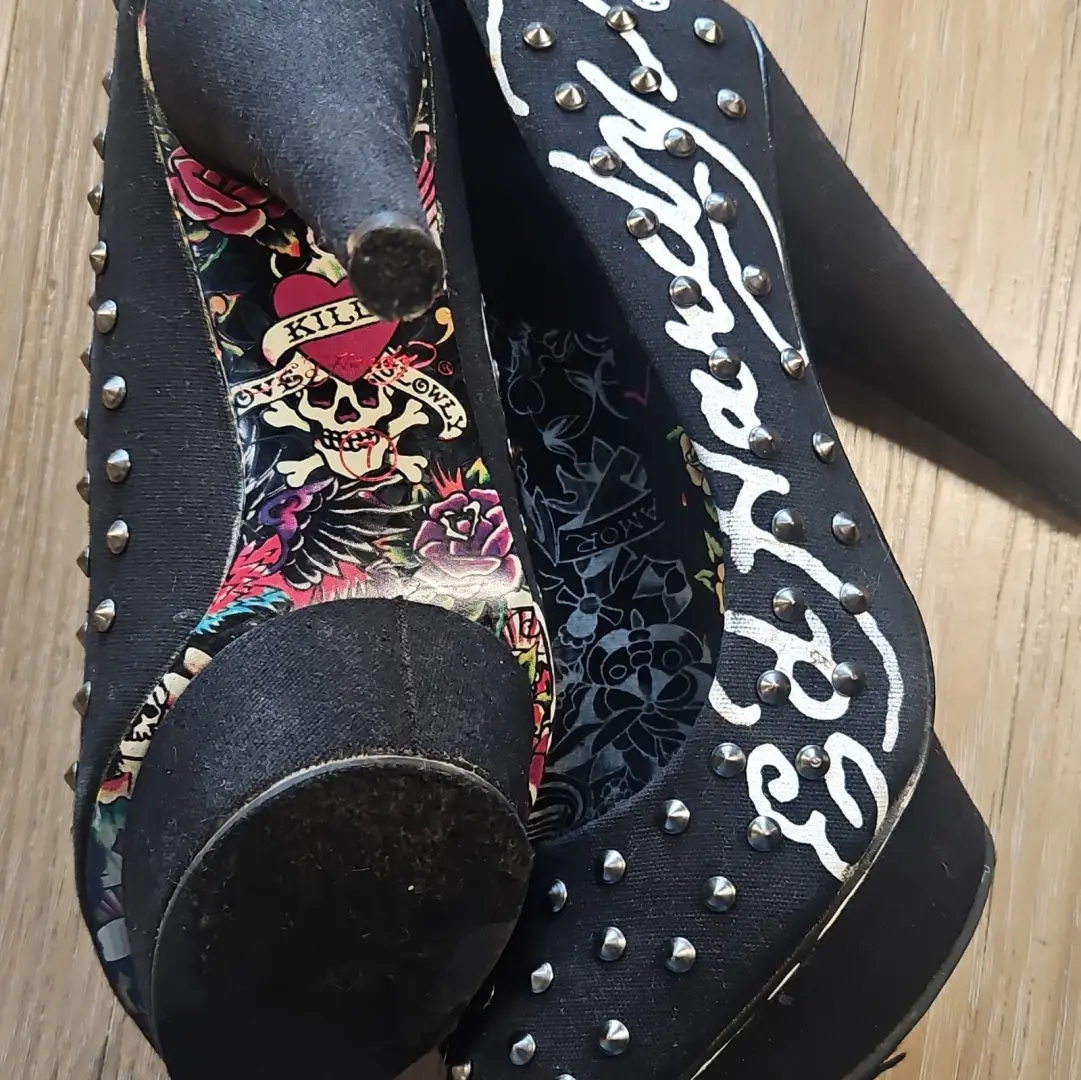 复古 Ed Hardy 7 黑色织物镶嵌厚底懒人露趾女式高跟鞋-