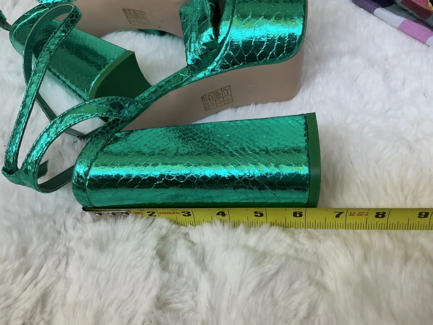 Public Desire x ASOS 绿色金属厚底高跟鞋绑带厚底凉鞋 Leo 9-