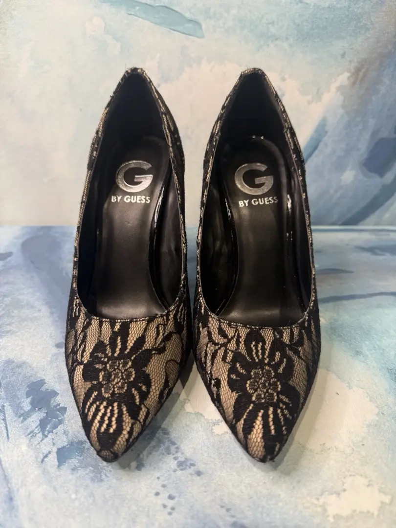 G By Guess 高跟鞋黑色米色网眼蕾丝 6M 码-